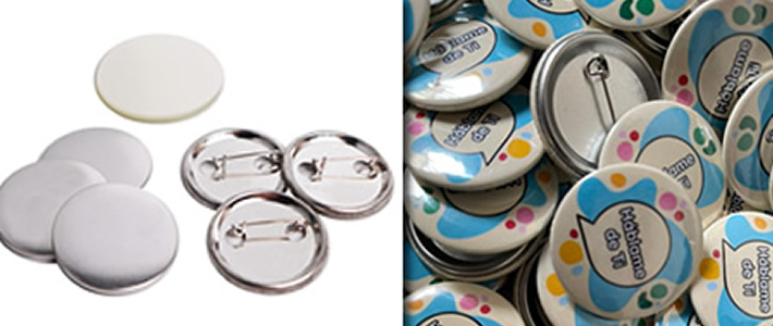 insumos de chapitas alfiler y al costado chapitas alfiler ya terminadas